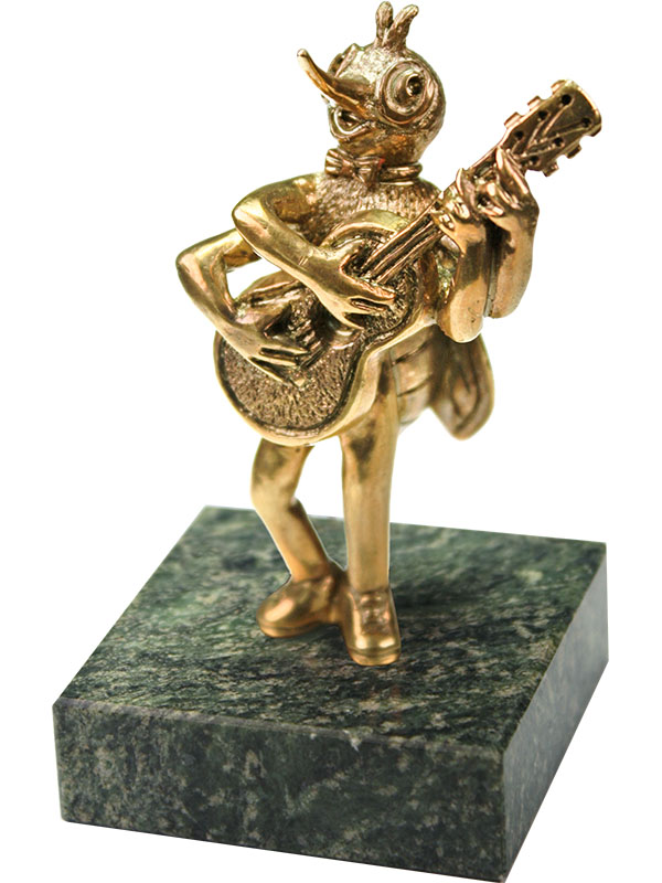 Статуэтка Комарик на камне 7.1.262